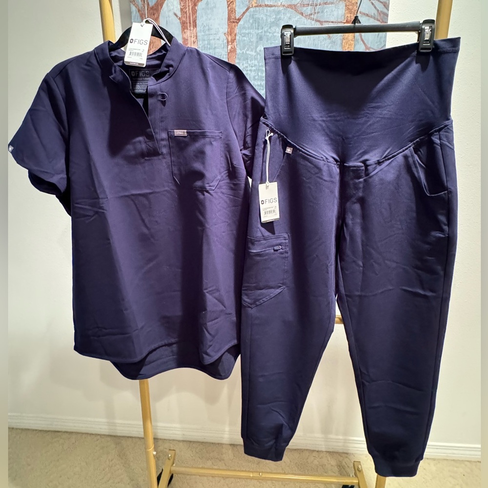 FIGS, MEDIUM, MATERNITY, SCRUBS, TOP & BOTTOM, NAVY